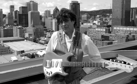 J.D.SAGE (Troubadour) 
Watkins Rapier Guitar Montreal Skyline. photo by Pierre Poulin